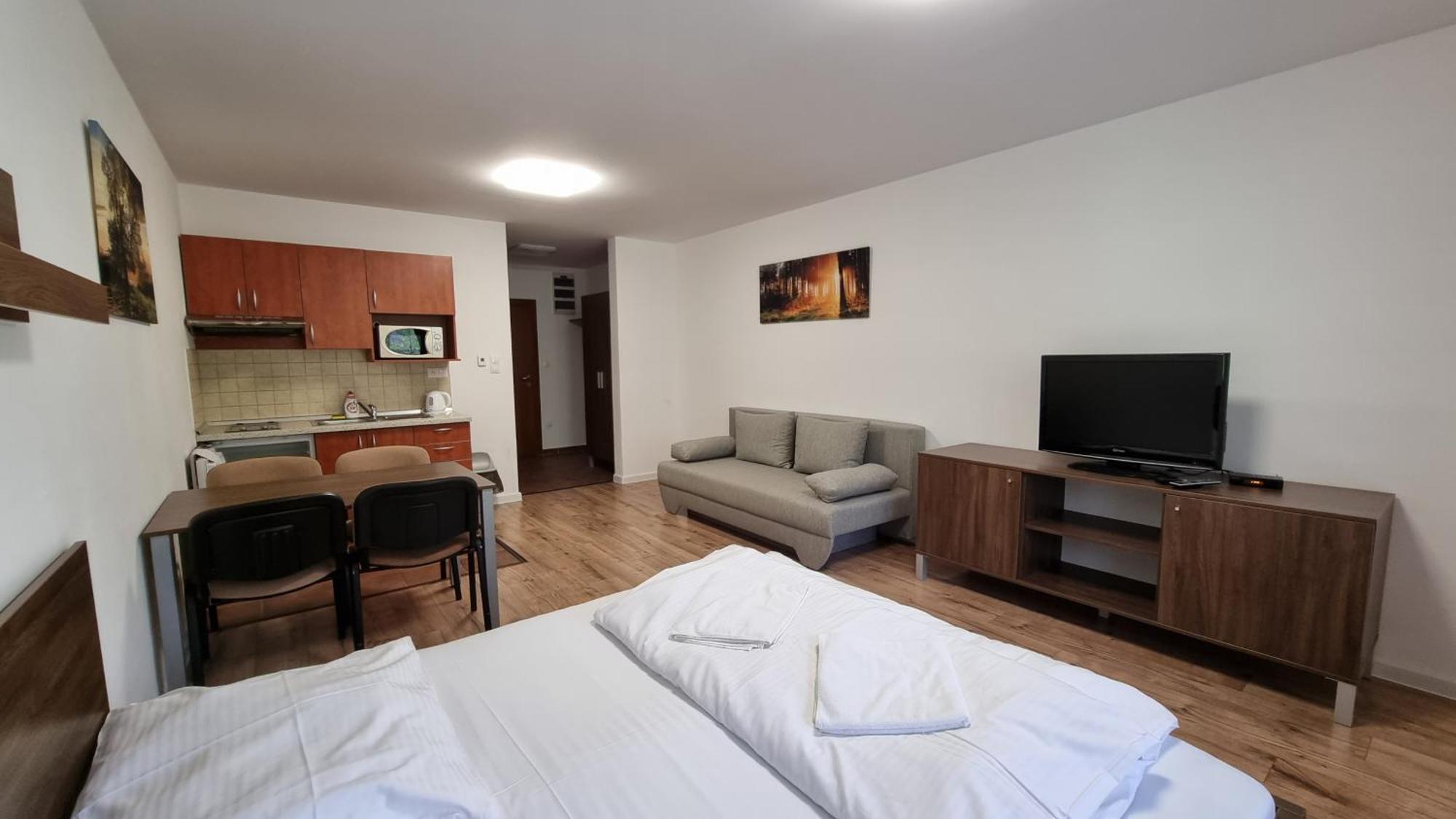 Fatrapark 2 Apartments Hrabovo - Hlavna Recepcia Ruzomberok Room photo