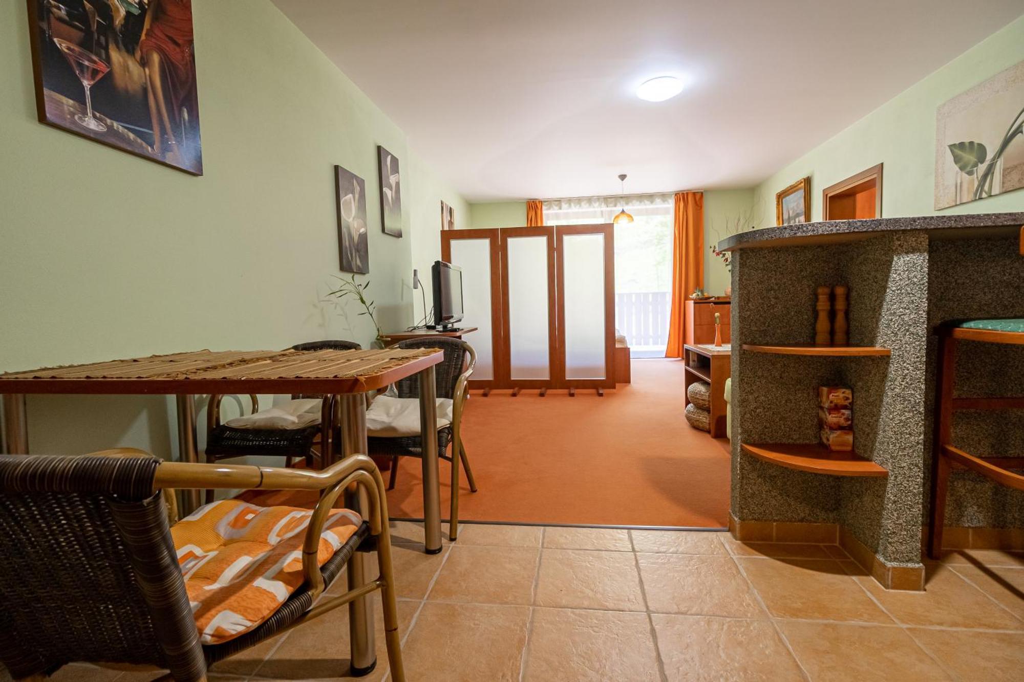 Fatrapark 2 Apartments Hrabovo - Hlavna Recepcia Ruzomberok Room photo