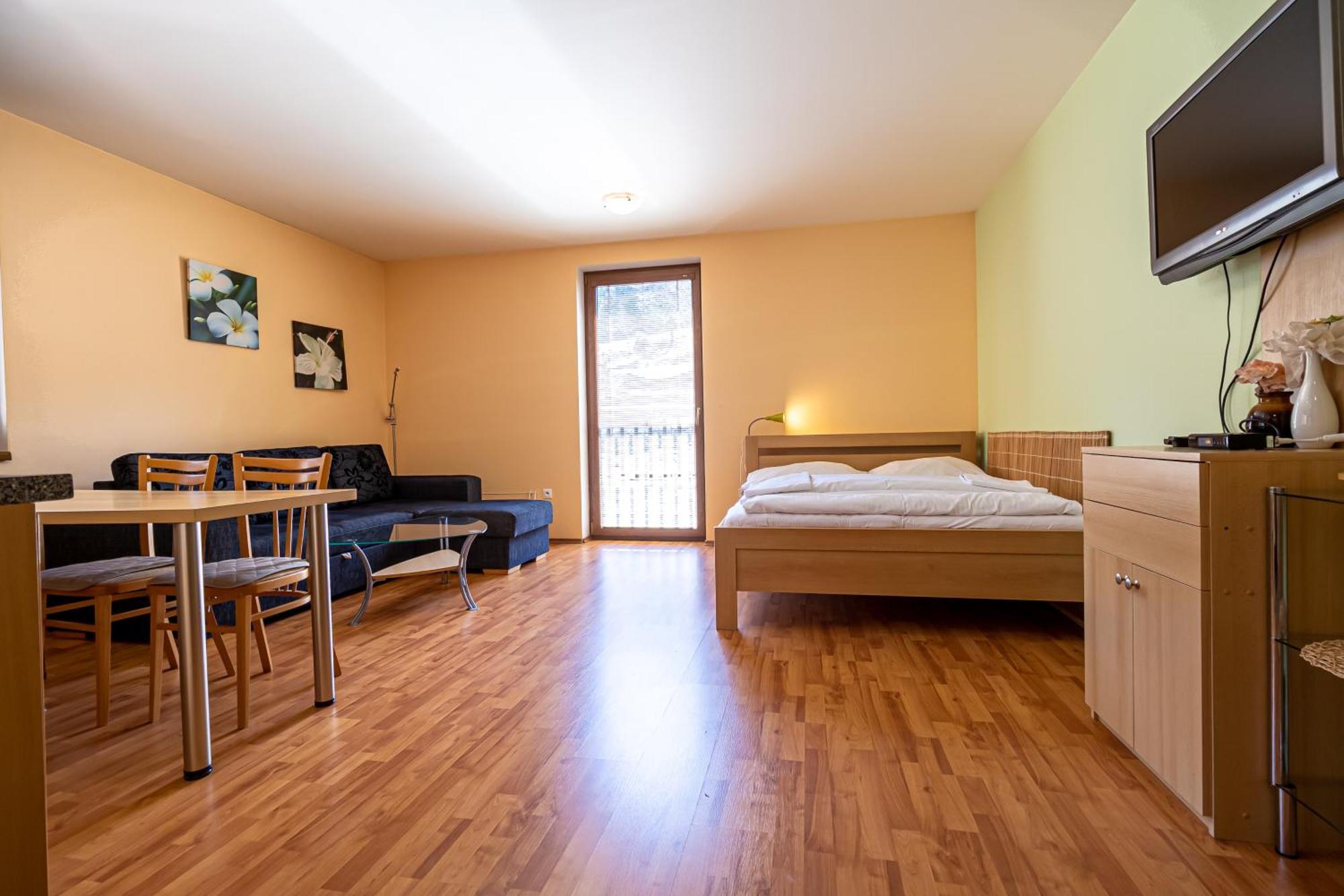 Fatrapark 2 Apartments Hrabovo - Hlavna Recepcia Ruzomberok Room photo