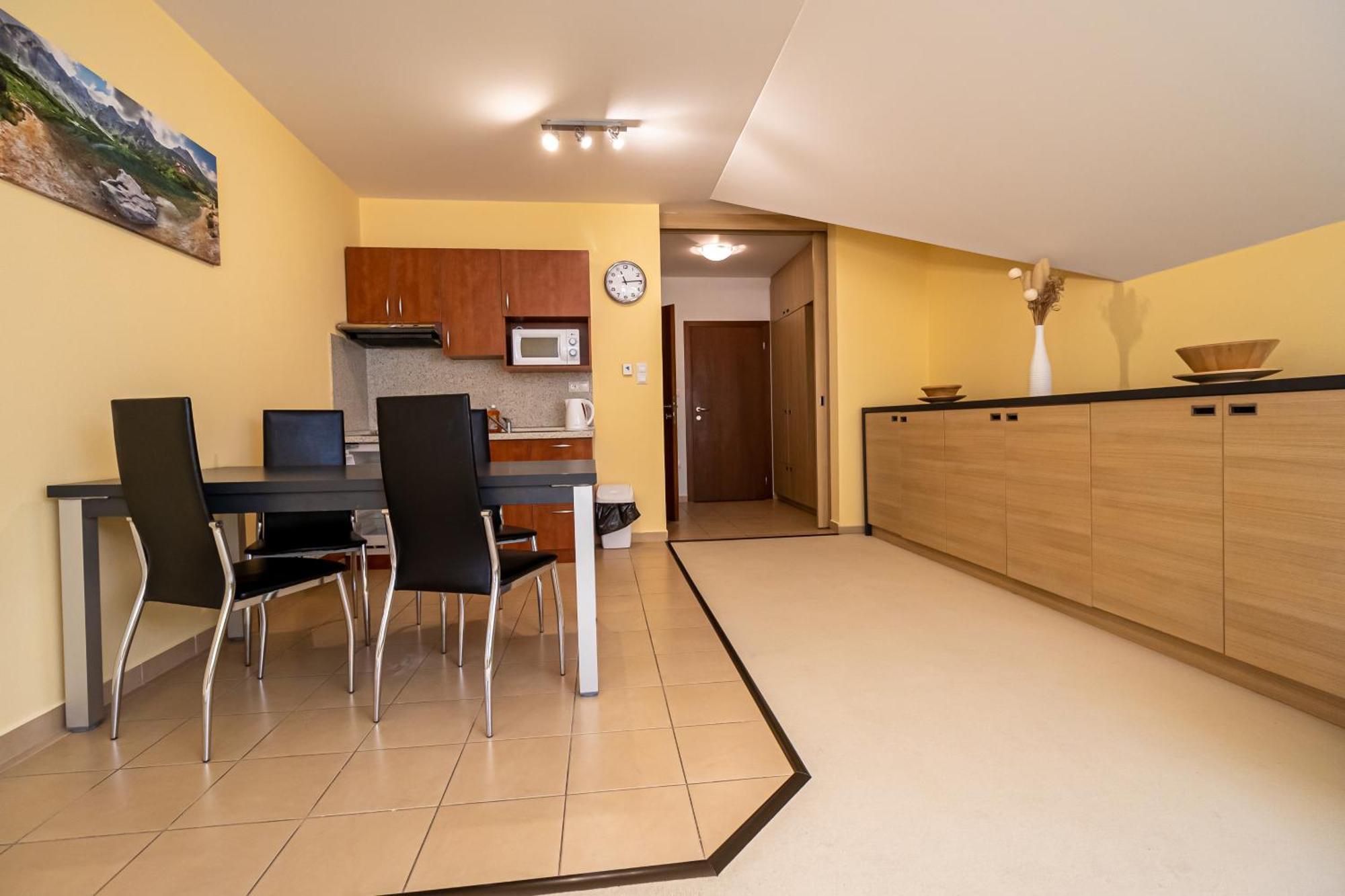 Fatrapark 2 Apartments Hrabovo - Hlavna Recepcia Ruzomberok Room photo
