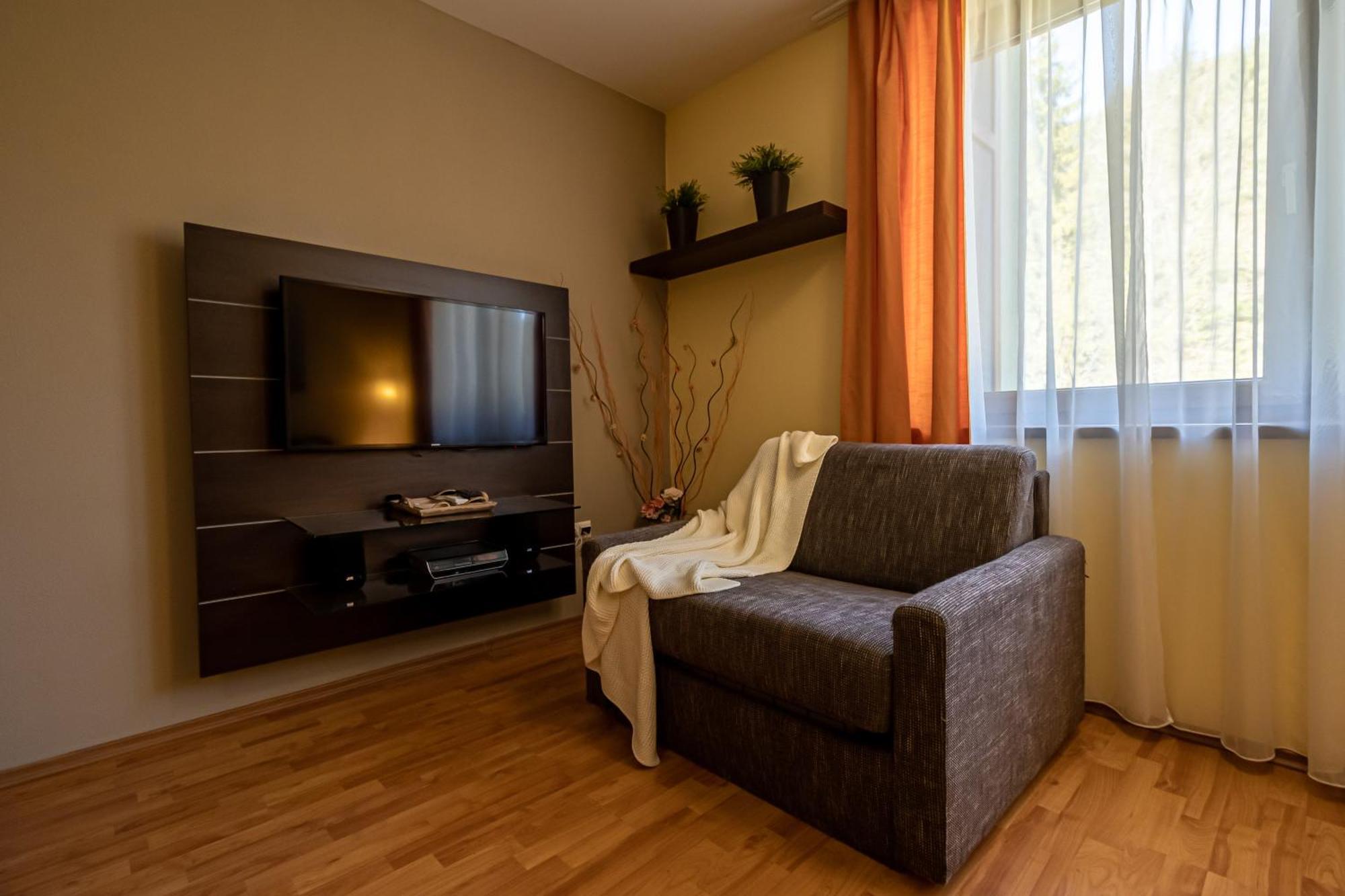 Fatrapark 2 Apartments Hrabovo - Hlavna Recepcia Ruzomberok Room photo