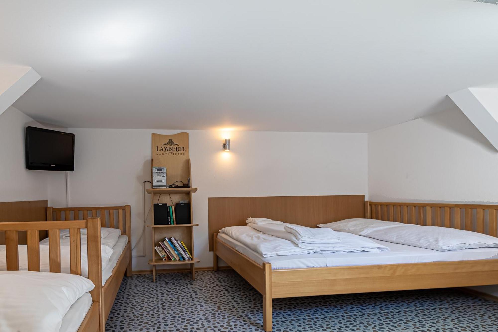 Fatrapark 2 Apartments Hrabovo - Hlavna Recepcia Ruzomberok Room photo